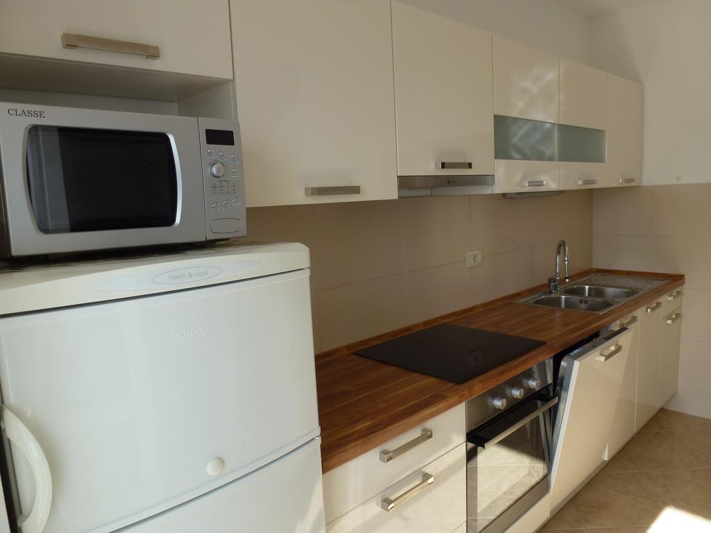 Apartments Tony Stanici - Omis Bagian luar foto